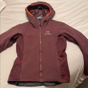 Arc'teryx Women's Atom jacket size small